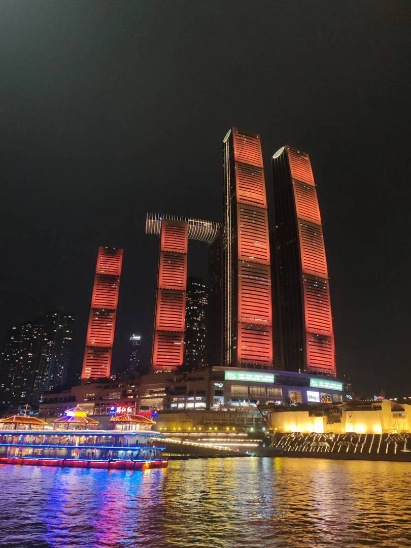 Free English-Speaking Tour Guide in Chongqing - Explore Top Attractions with Local Medical Student