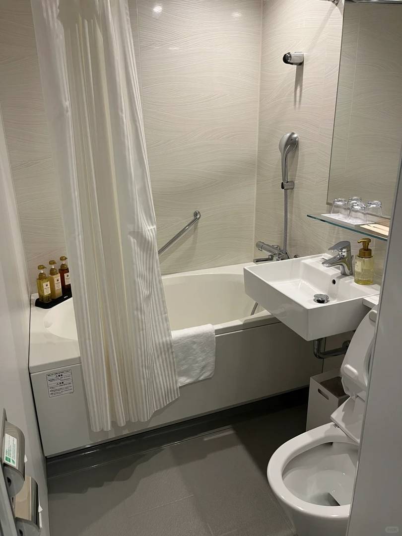 Top 10 Best Hotels in Downtown Osaka: Luxury & Budget Stays Near Attractions