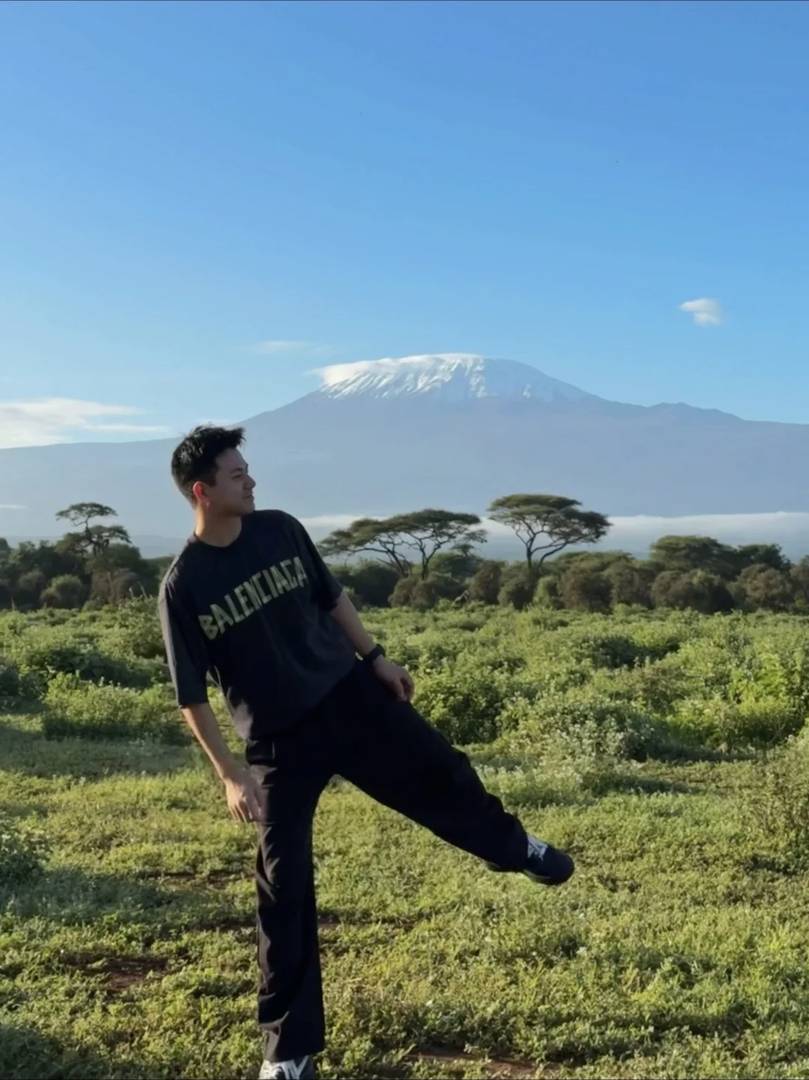 Amboseli National Park Safari Guide: Witness the Roof of Africa in Motion