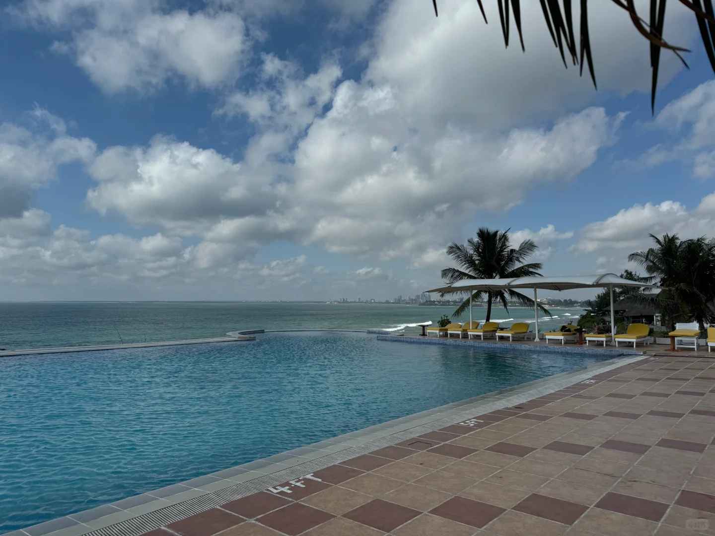 Best Beachfront Resorts in Dar es Salaam Tanzania – Enjoy Premium Coffee with Ocean Views