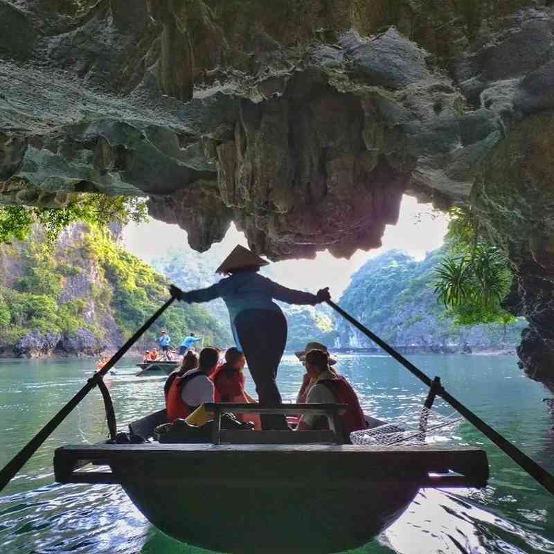 Best One-Day Halong Bay Tour from Hanoi: Itinerary and Tips