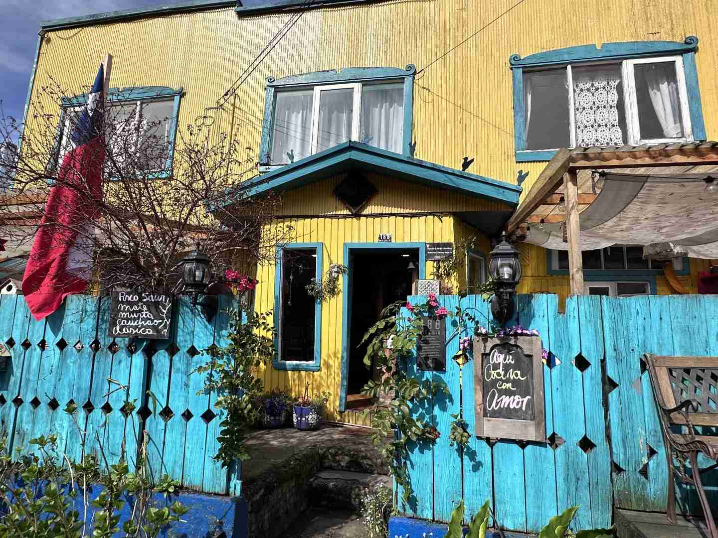 Best Self-Guided Tour Routes & Budget Tips for 5 Days in Chiloé Island & Lake Llanquihue