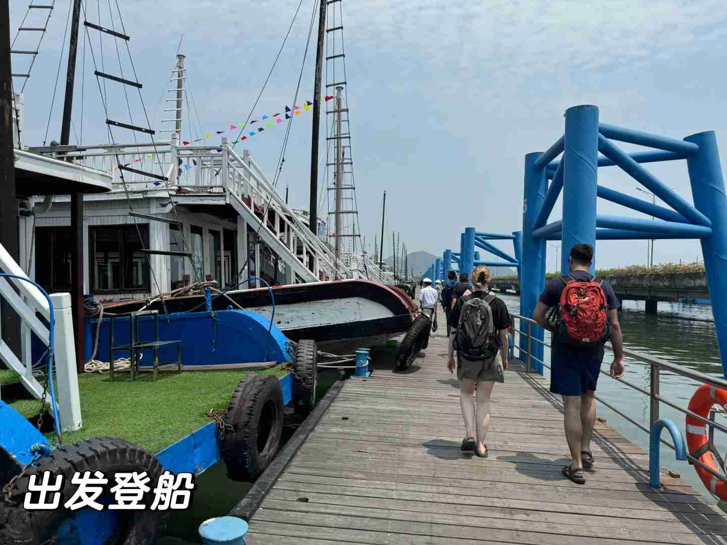 Discover Ha Long Bay: Explore the Mystical Karst Peaks of Vietnam