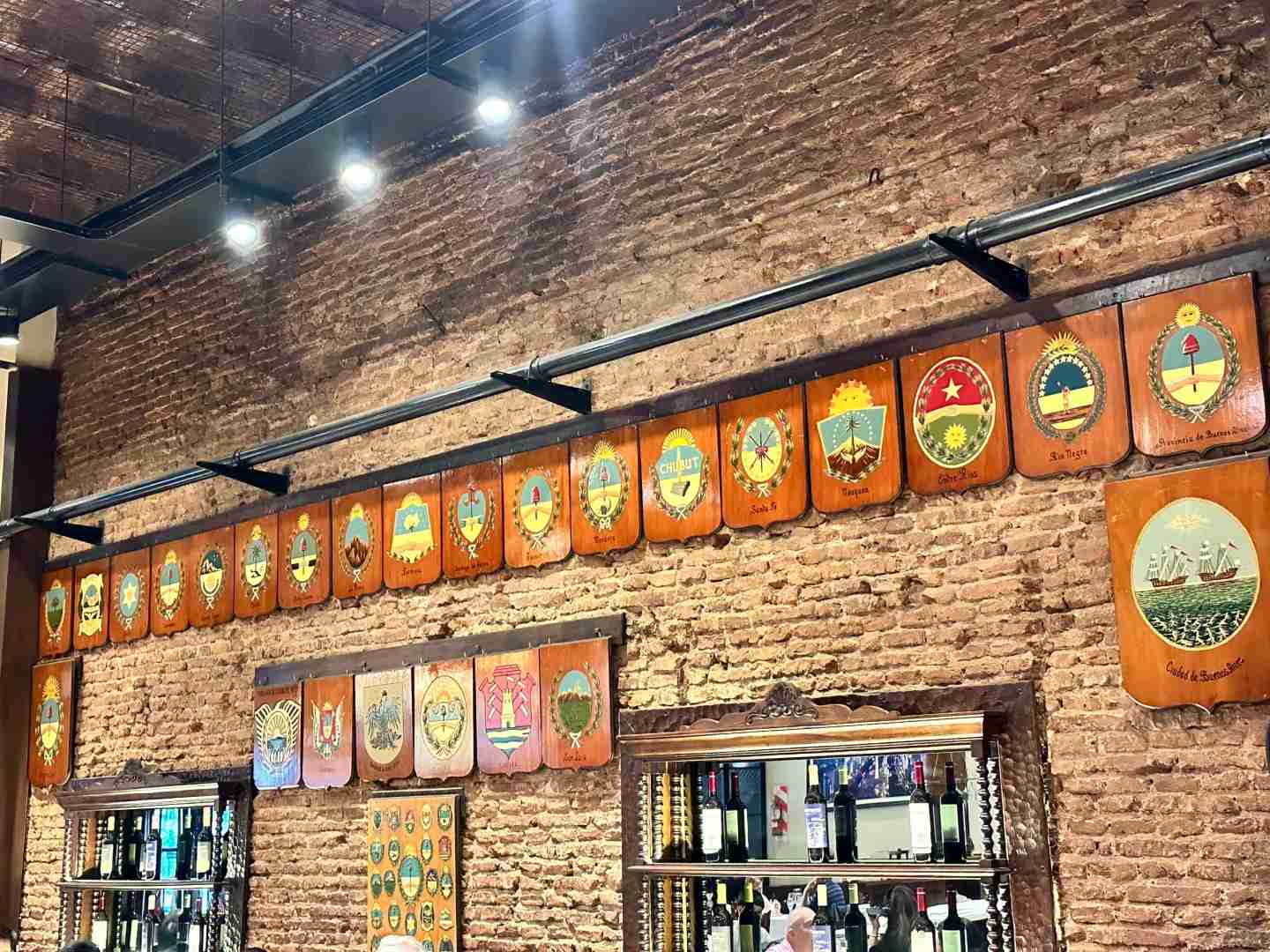 Descubra o Melhor de Buenos Aires: Experiência Média no Restaurante La Estancia