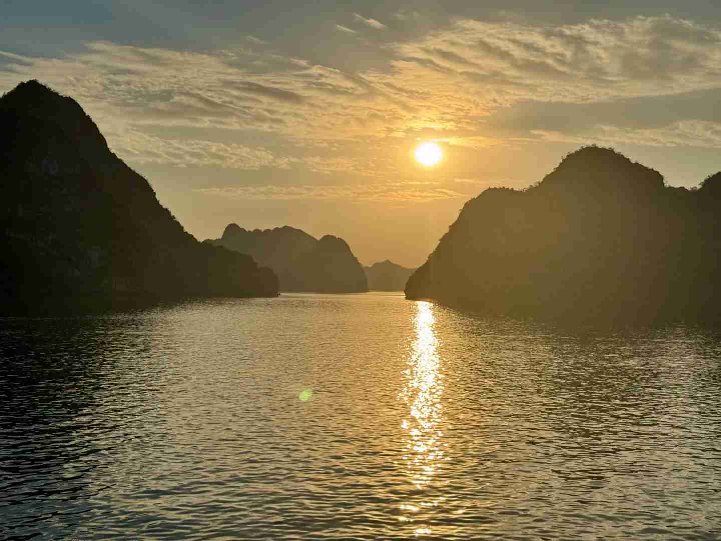 Discover the Breathtaking Beauty of Ha Long Bay on Your Vietnam Adventure Trip