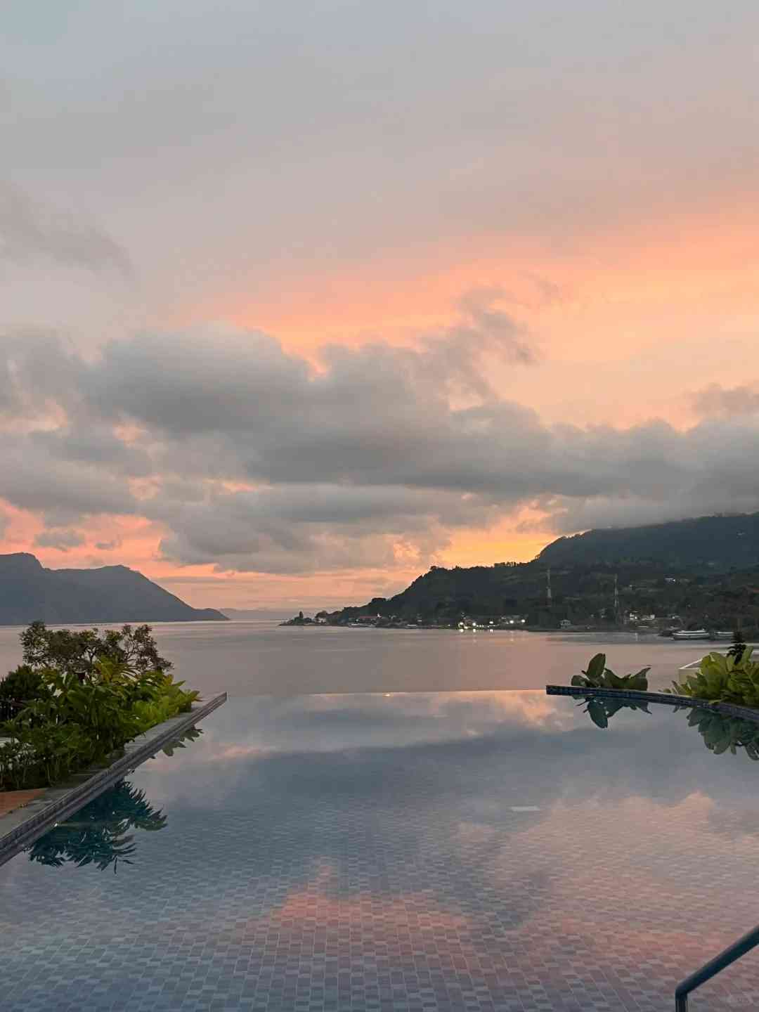 Discover the Enchanting Lake Toba: Best Hotels for a Fairyland Getaway