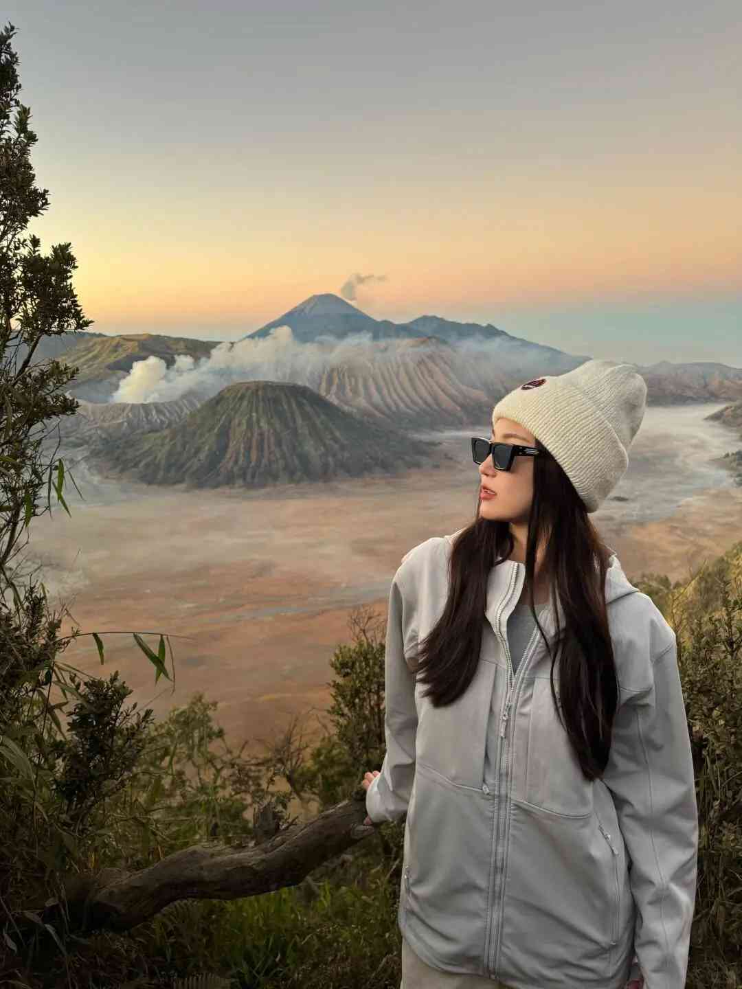 Discover the Truth: Indonesian Volcano Returns, Avoid Online Misleading Strategies Now