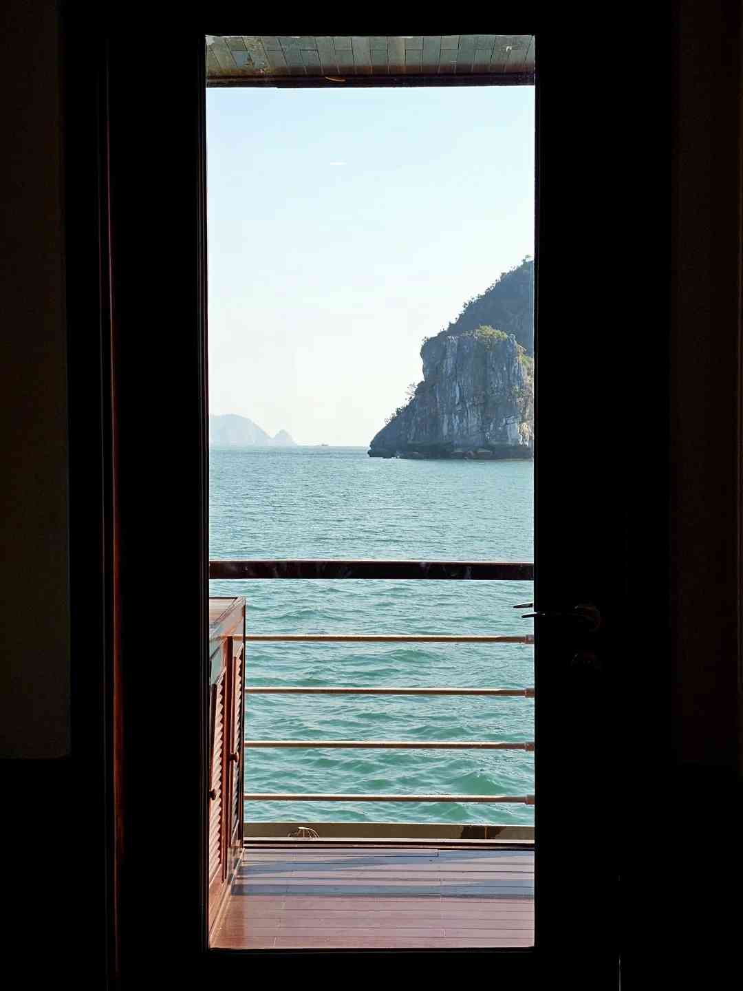 Discover the Ultimate Halong Bay Experience: Best Tours & Activities 🇻🇳