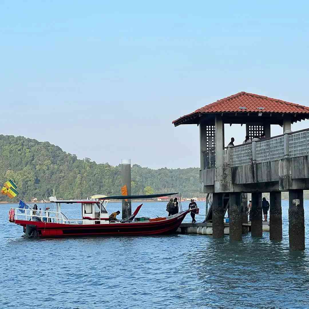Experience Sea Fishing and Savor Chinese & Peranakan Cuisine in Penang