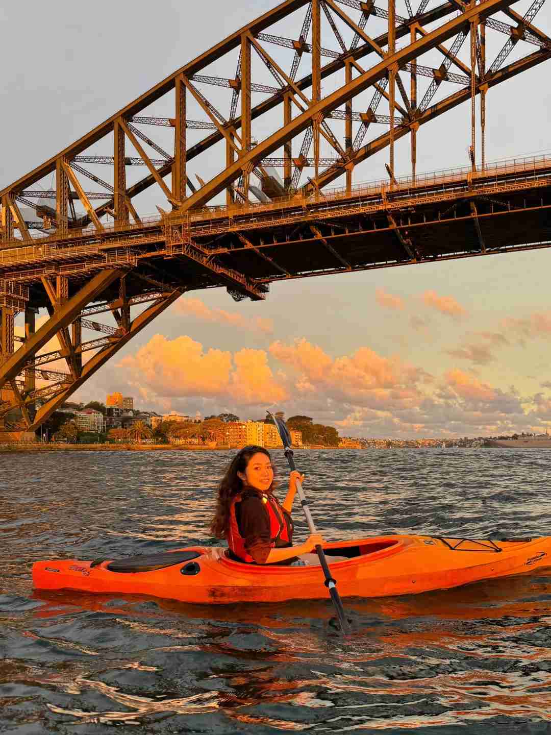 Experience Unforgettable Sydney Kayaking: Watch Breathtaking Sunsets on the Sea 🛶