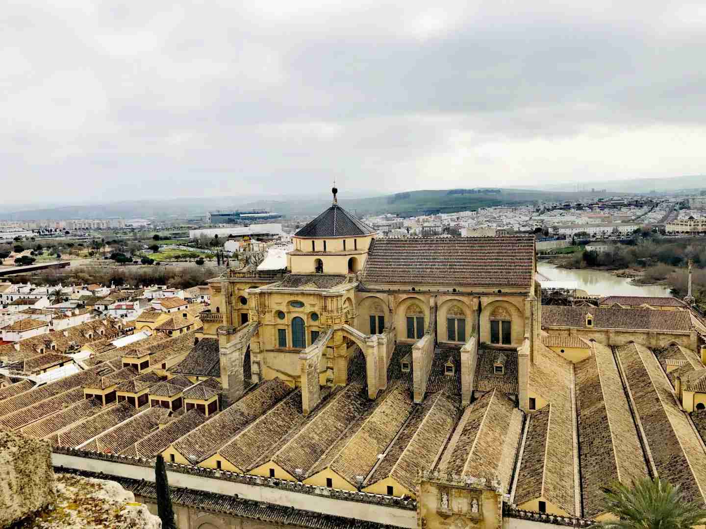Explore Córdoba: Descubra a Encantadora Ruela das Flores de Andaluzia Aqui