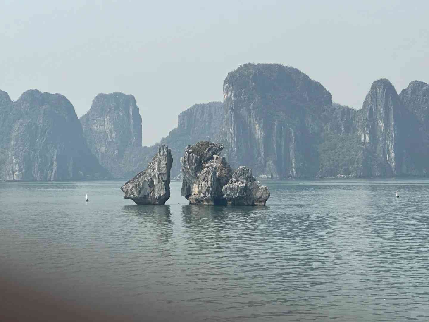 Explore Halong Bay: Best One-Day Tour from Hanoi with Scenic Views
