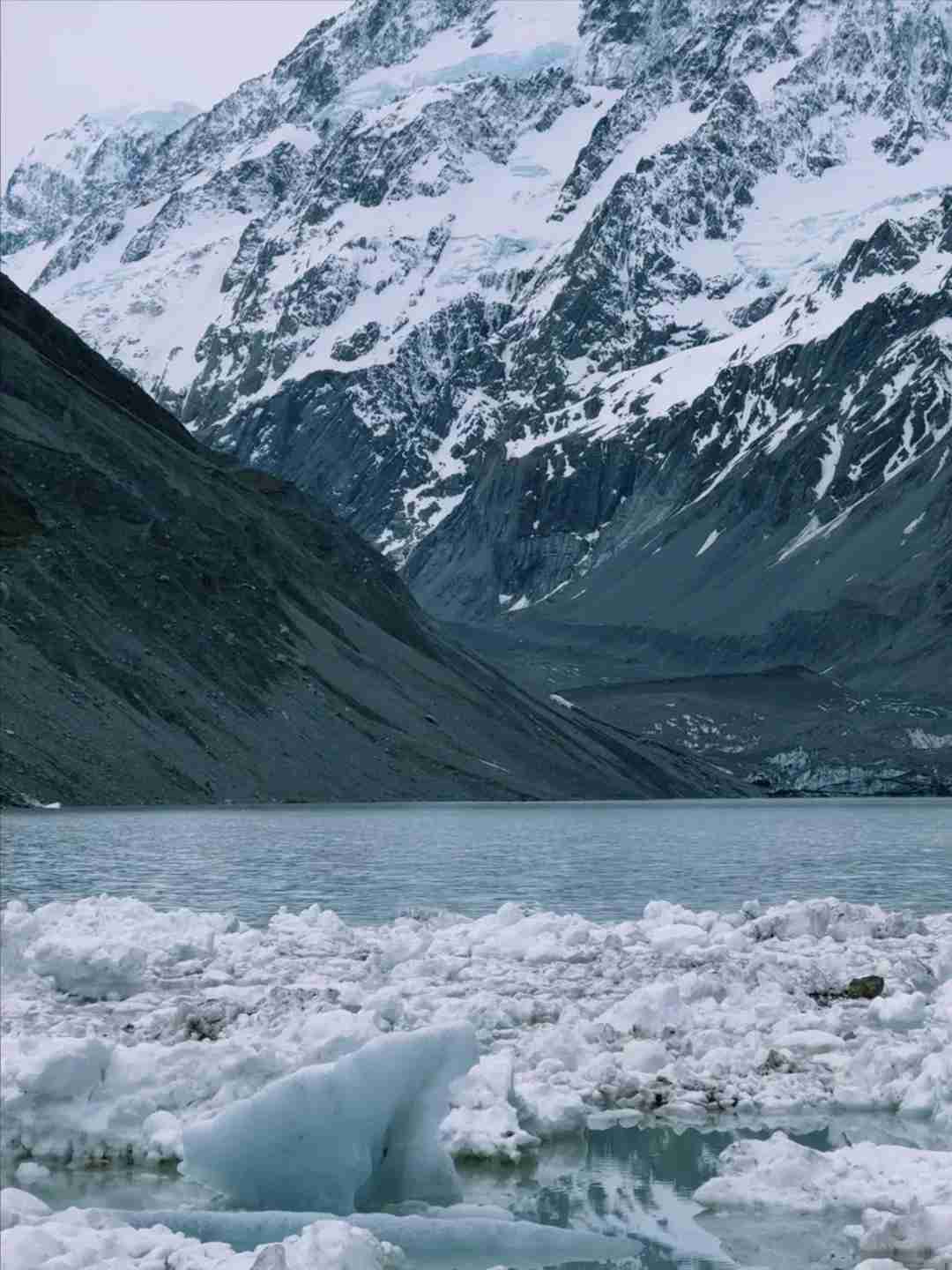 Explore Hooker Valley Track: Best Hiking Tips & Scenic Views in New Zealand