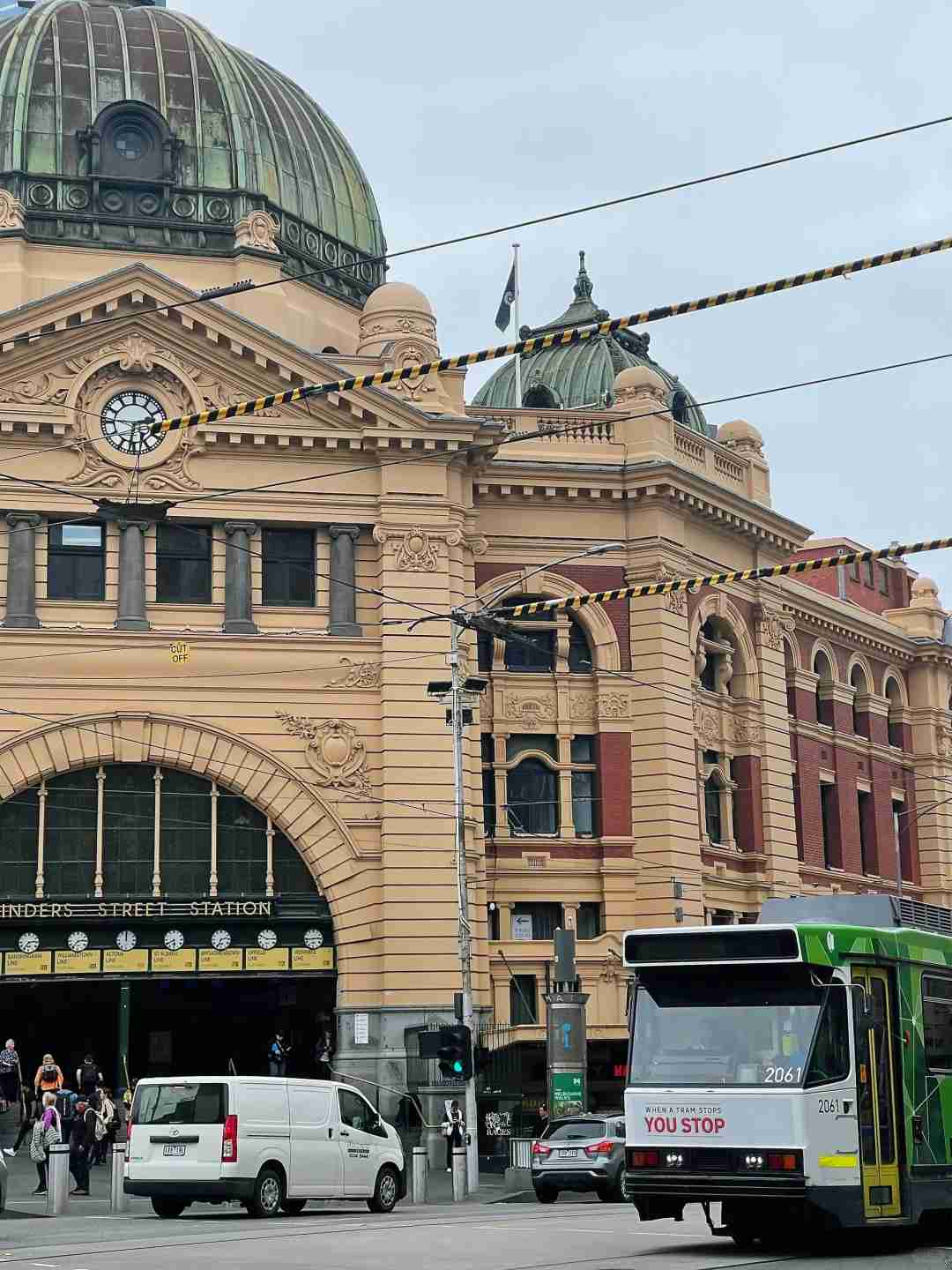 Explore Melbourne City: Best Walking Tours & Hidden Gems 🇦🇺