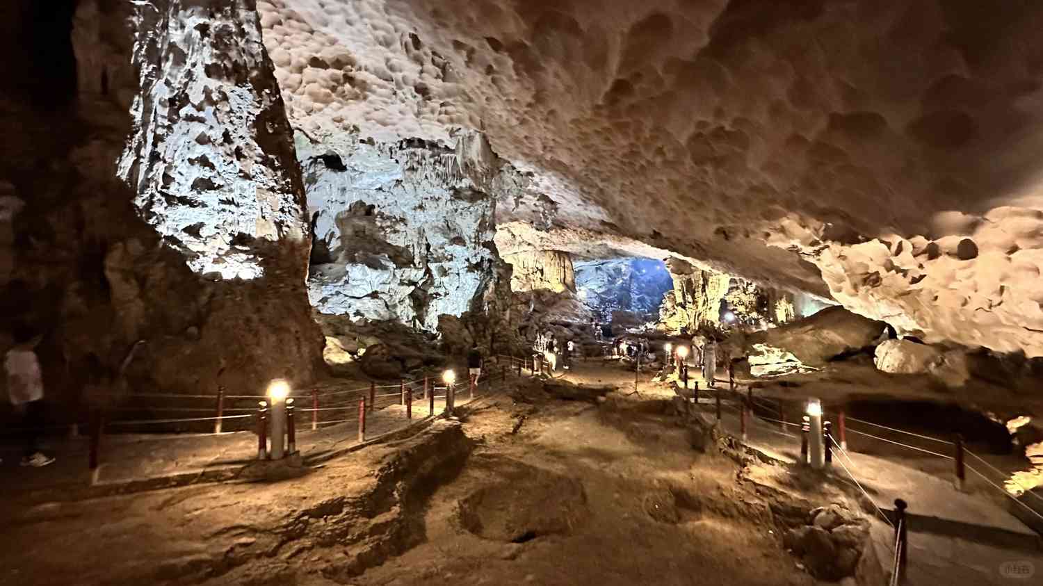 Explore Vietnam's Ha Long Bay: A Breathtaking New Seven Natural Wonders Gem