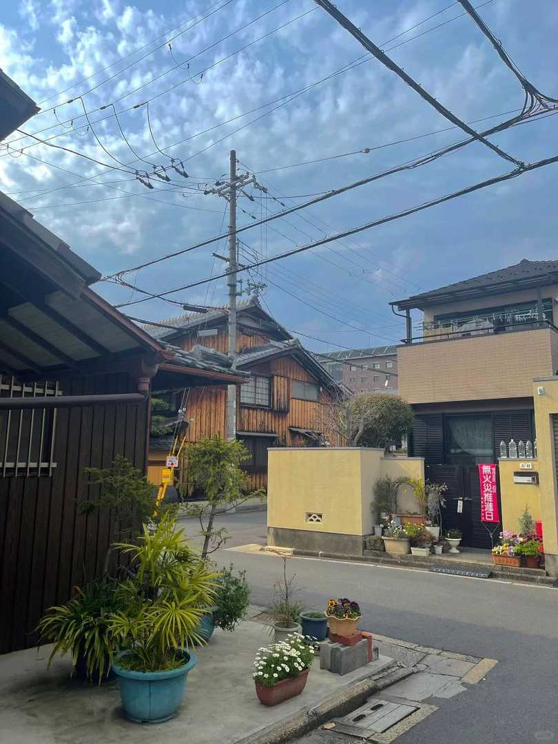 Exploring Kyoto's Hidden Gems: Peaceful Monday Strolls Through Quiet Alleyways