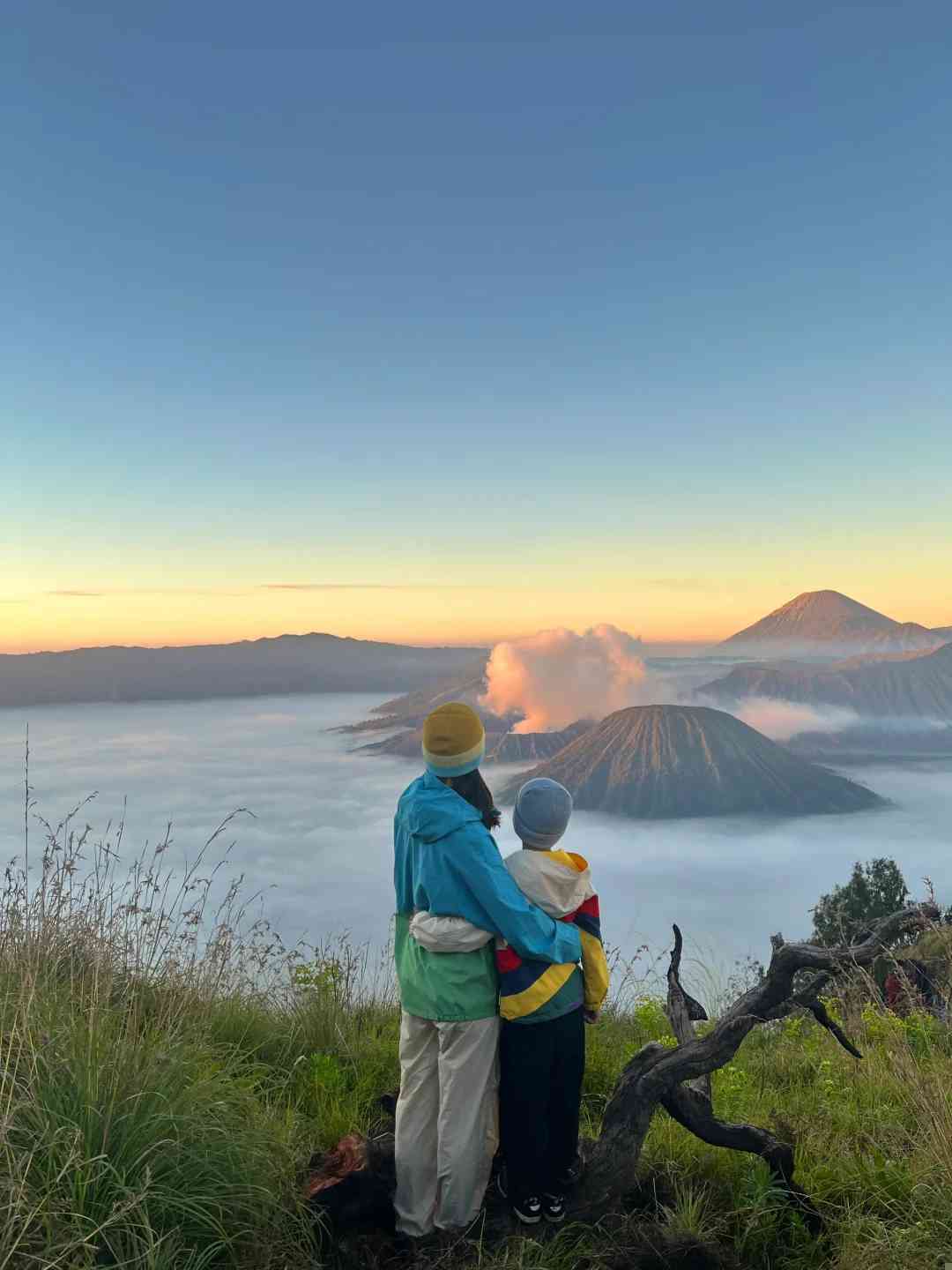 Family Travel | A Bold Gamble Succeeds 🌋 Brave Children Enjoy the World First