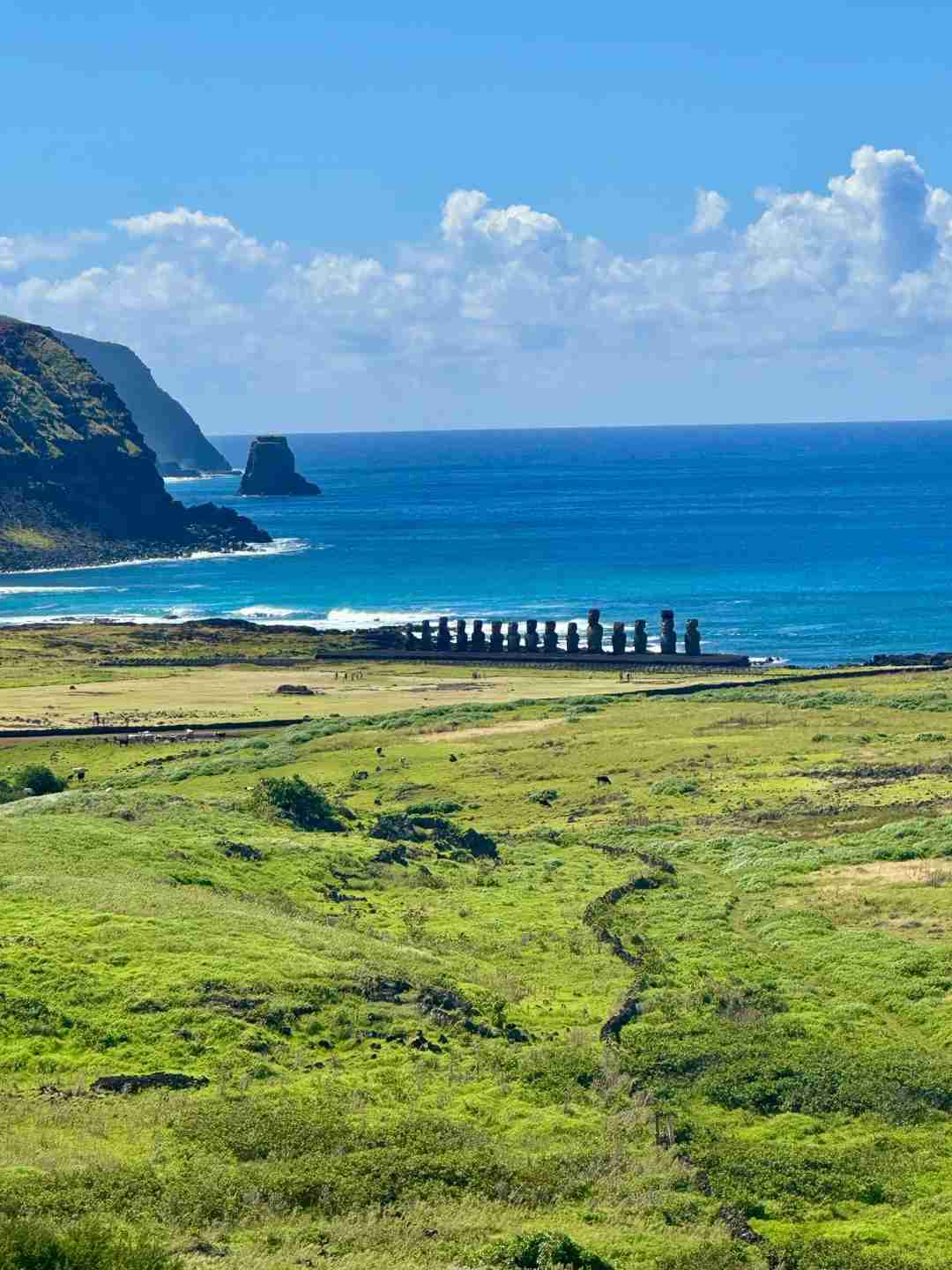 How to Explore Moai Statues on a Budget with a Local Guide?