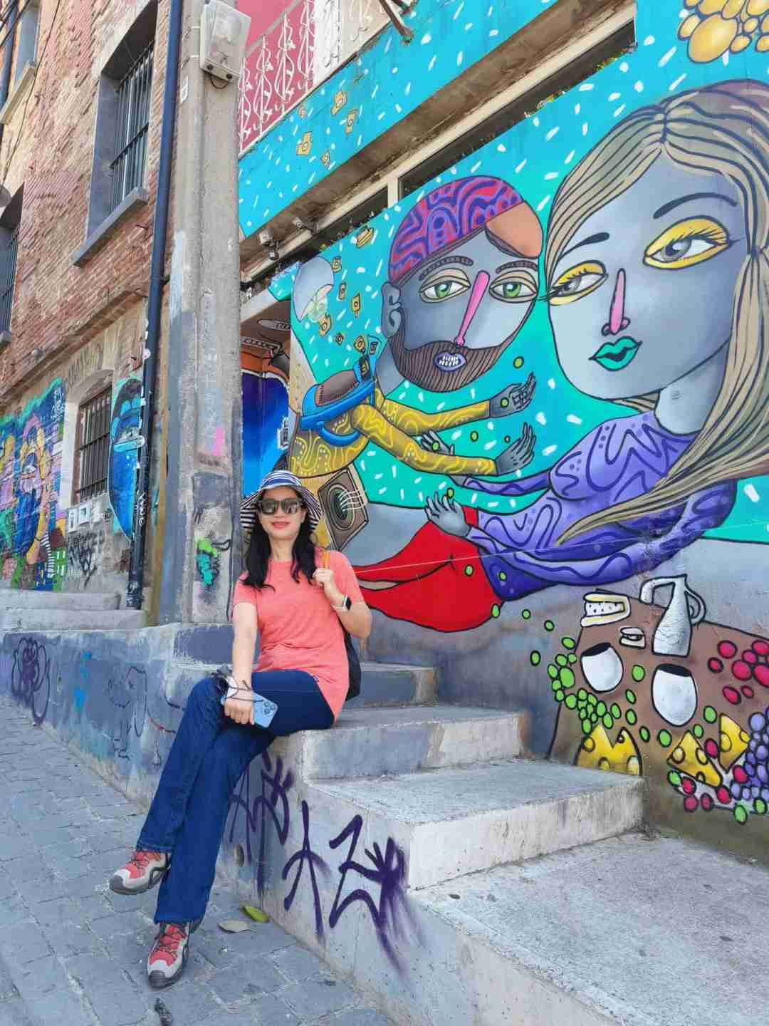 How to Plan a Budget 23-Day South America & Antarctica Trip: Valparaiso Day 7 Guide