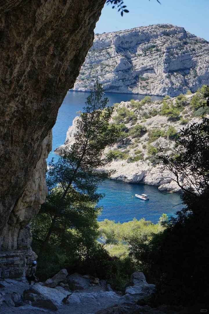 Scenic Marseille Azure Coast Hike Guide – Slow Down & Explore Nature's Beauty