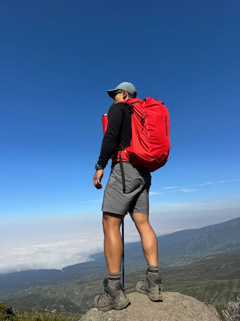 Stunning Golden Sunrise Views on Mount Kilimanjaro - Best Time & Spots to Watch