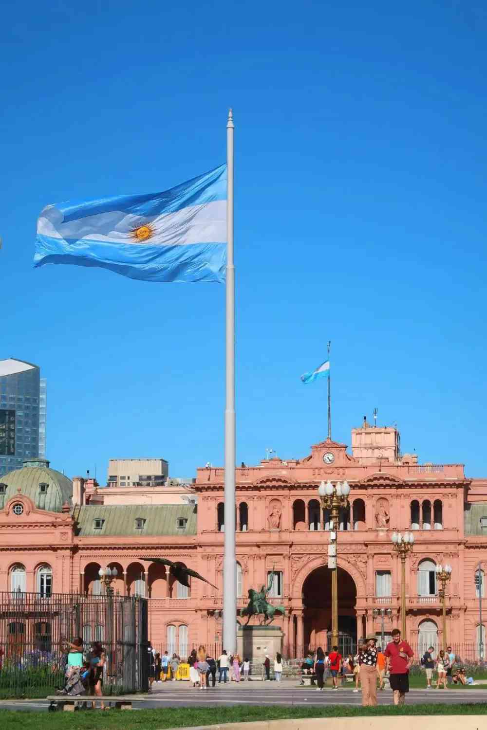 Unforgettable Experiences and Lessons from a 14-Day South American Adventure 😥