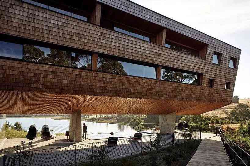 What's the Best Self-Guided Tour Route for Exploring Tierra Chiloé Hotel on a Budget?