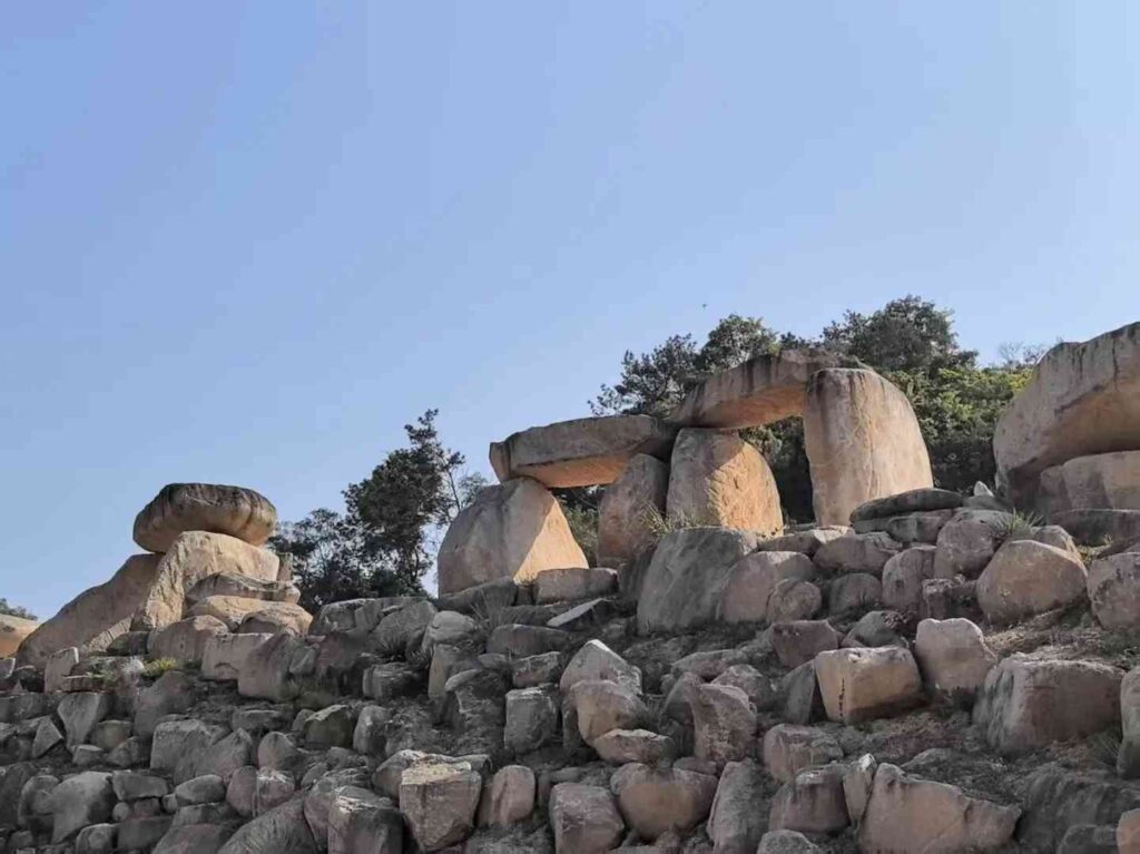 Where to Find Easter Island-like Statues Near Xiamen? Best Self-guided Tour Routes